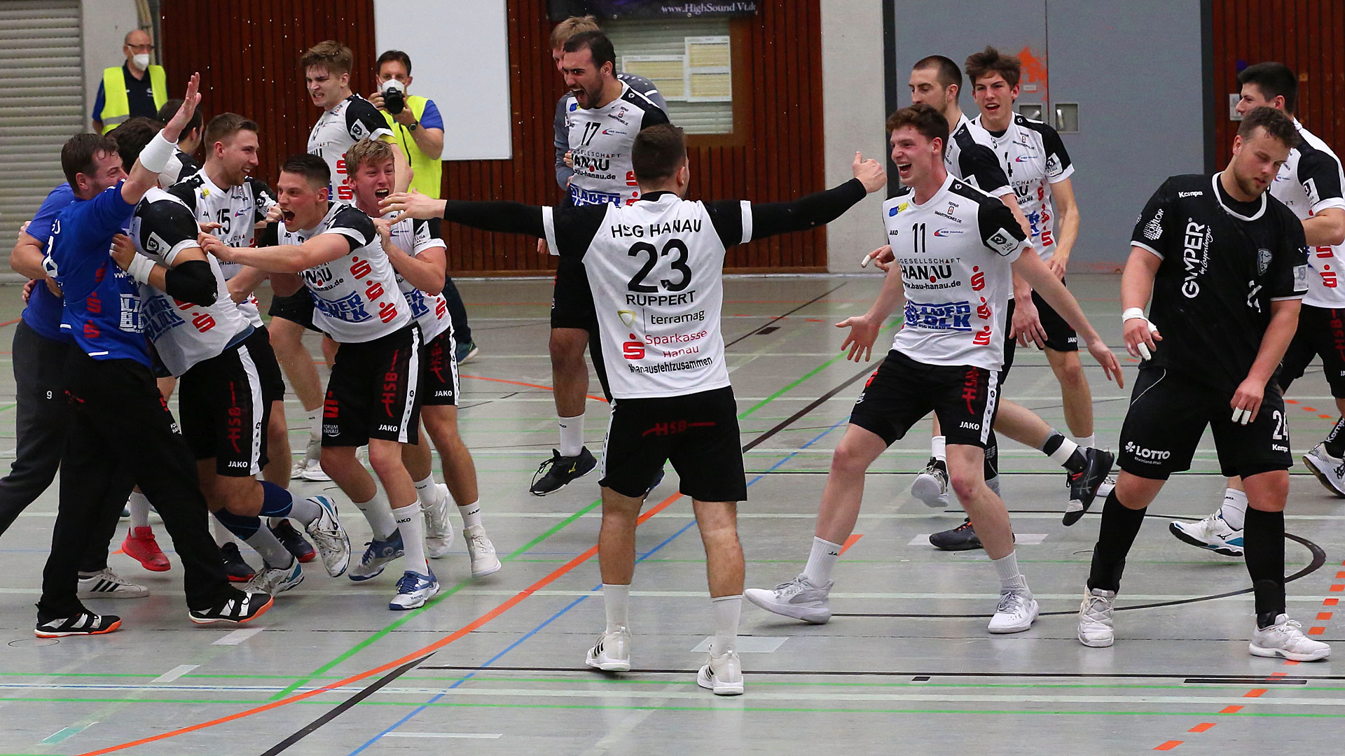  Aufstiegsrunde zur 2. Liga: Hanau schlägt Dansenberg und zieht sensationell in die Zwischenrunde ein