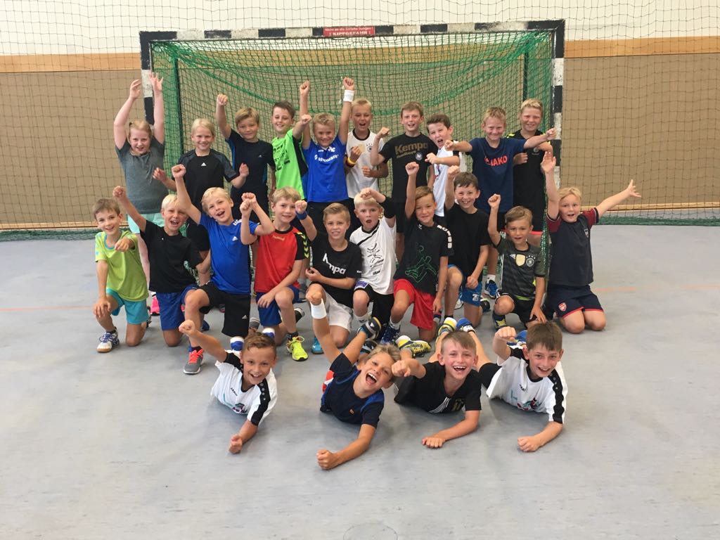 Tolle Stimmung trotz großer Hitze beim Sommer-Handballcamp der E Jugend